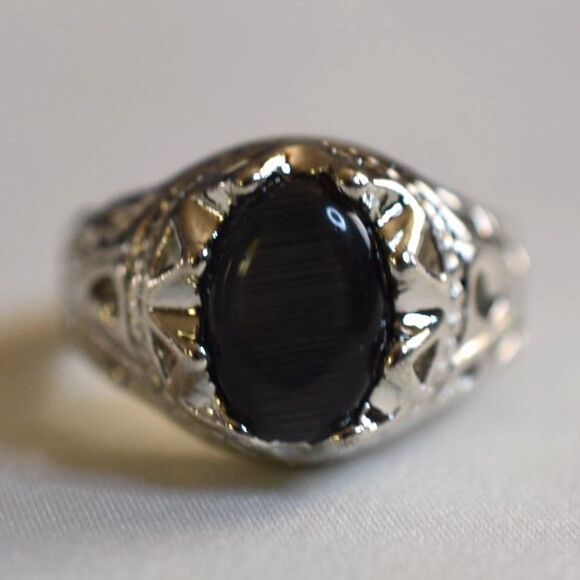 Source Unknown Jewelry - Gothic Renaissance Filigree Silver Tone Metal Black Inset Oval Stone Size13 Ring